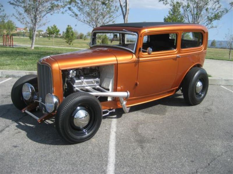 1932 Ford Custom for sale by owner in LEMOORE
