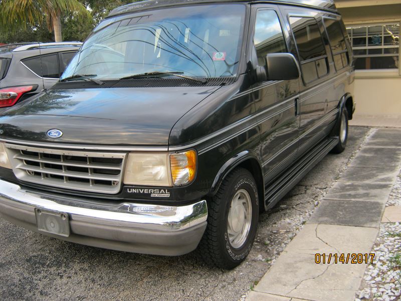 1994 Ford E-150 for sale by owner in Hollywood