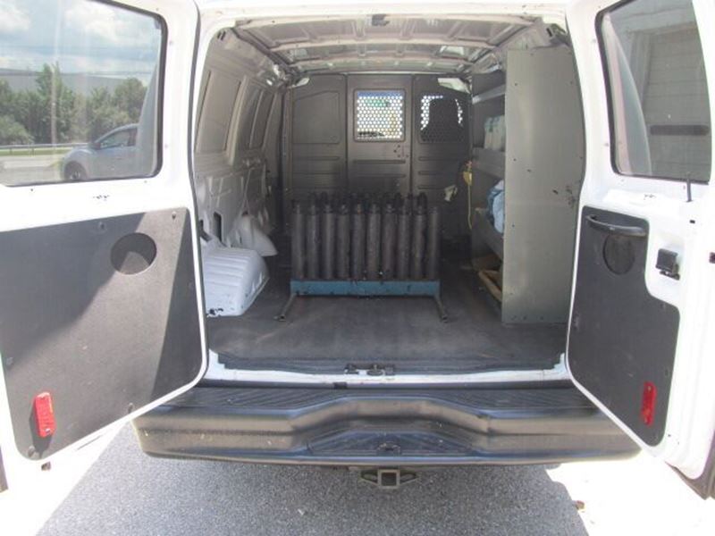 2013 Ford E-150 for sale by owner in Thousand Oaks