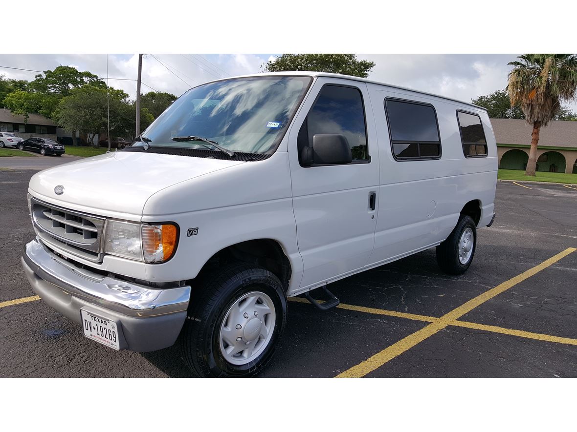 1999 Ford E-250 for sale by owner in Corpus Christi