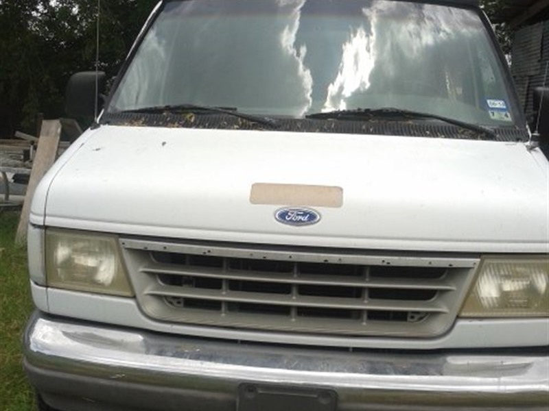 1995 Ford E-350 for sale by owner in HONDO