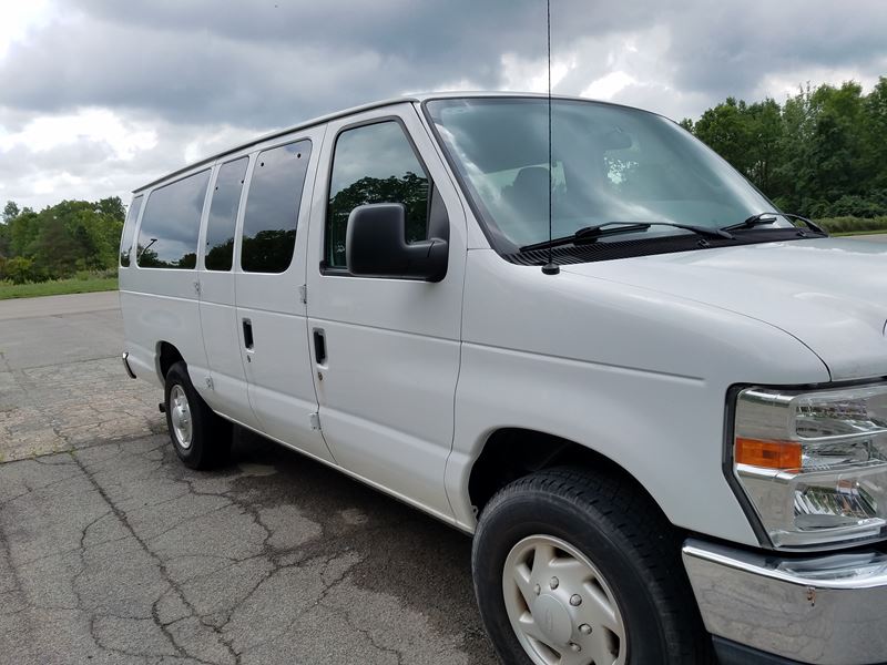 2011 Ford E-350 for sale by owner in Rochester