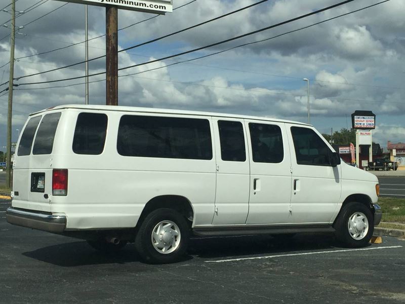 2001 Ford E 350 XLT for sale by owner in Tarpon Springs