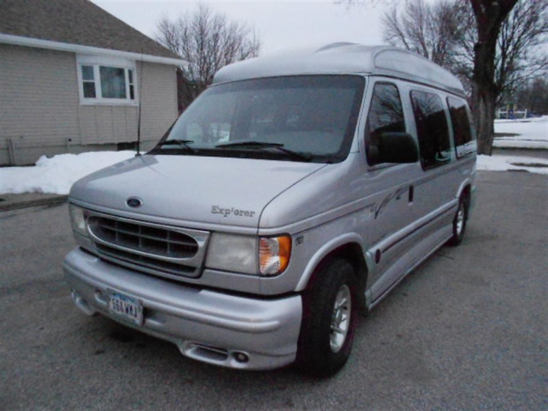 2002 Ford E-Series for sale by owner in BOONE