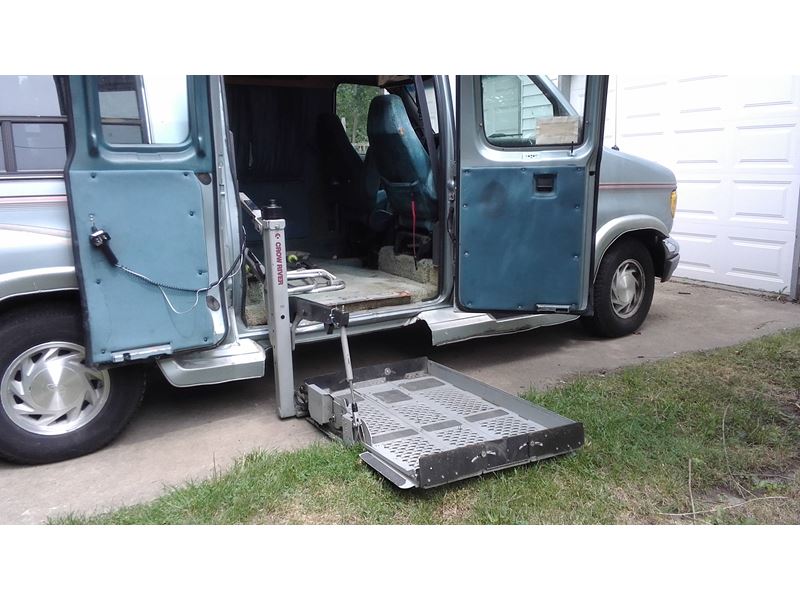 1995 Ford Econoline  for sale by owner in Huron