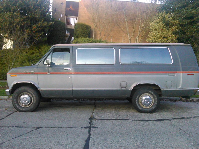 1985 Ford Econoline for sale by owner in TACOMA