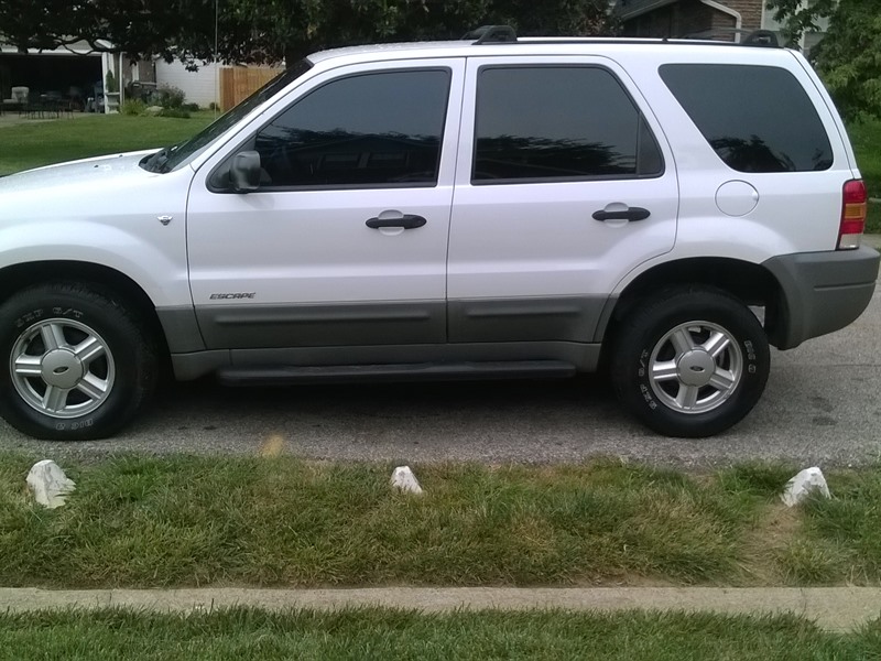 2001 Ford Escape for sale by owner in LOUISVILLE