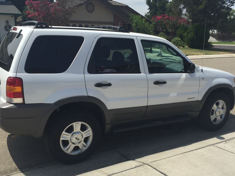 2002 Ford Escape for sale by owner in MANTECA