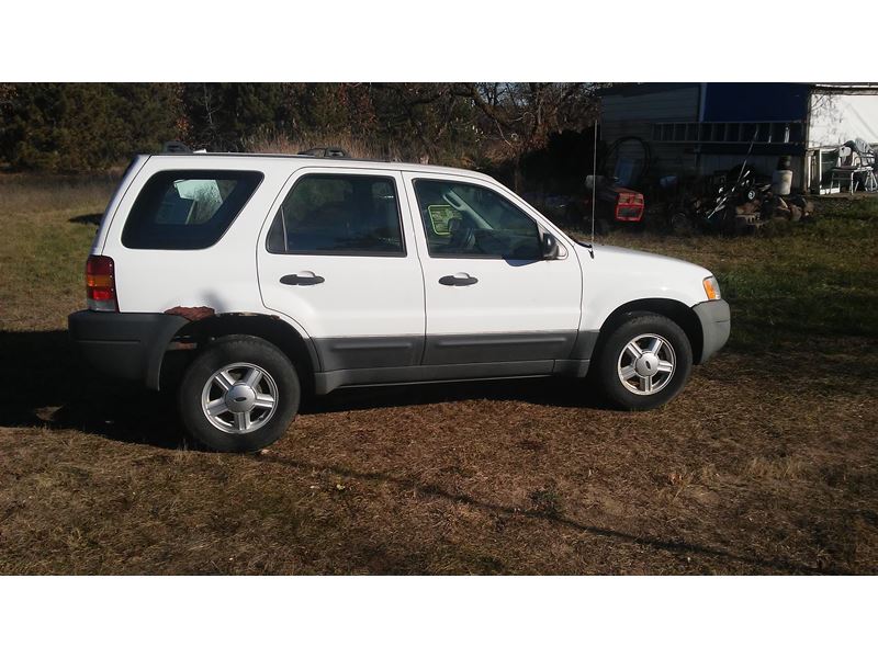 2003 Ford Escape for sale by owner in Amherst