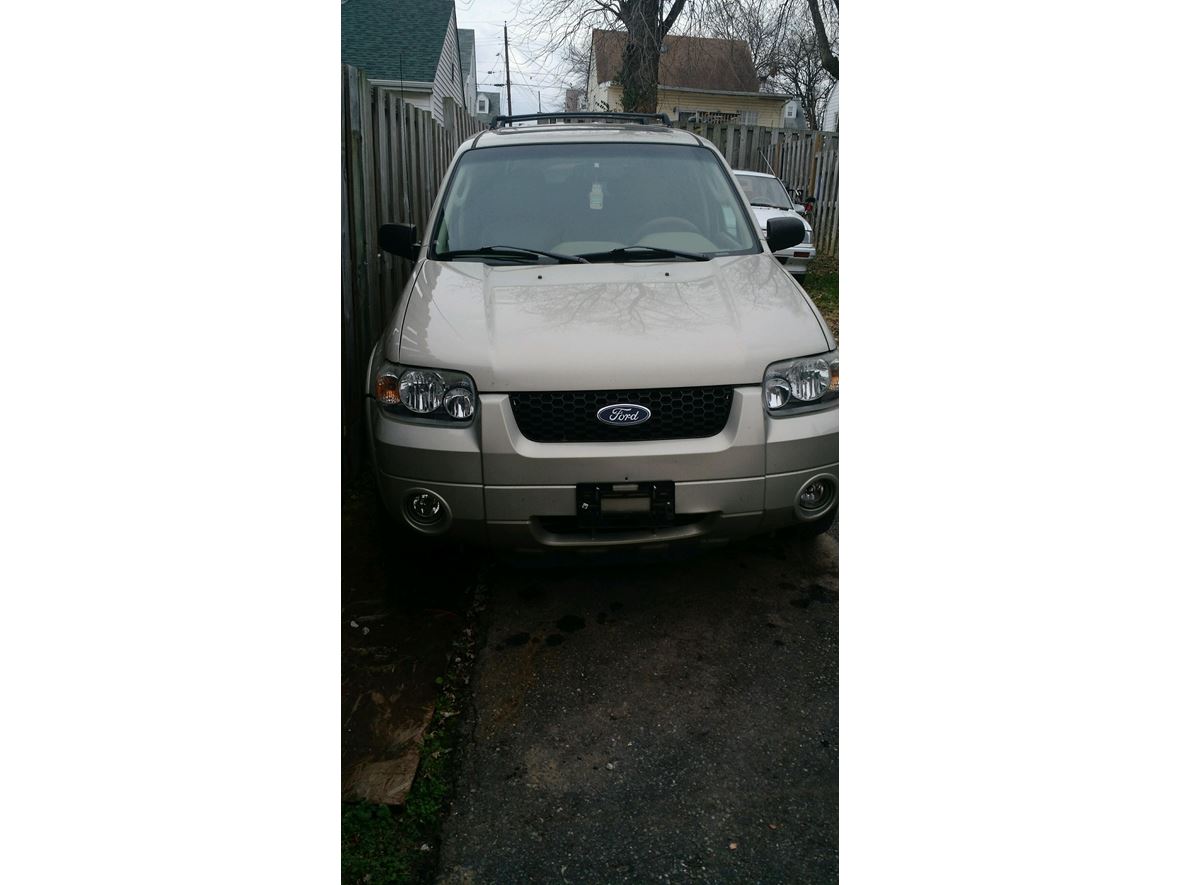 2005 Ford Escape Limited Edition for sale by owner in Rosedale