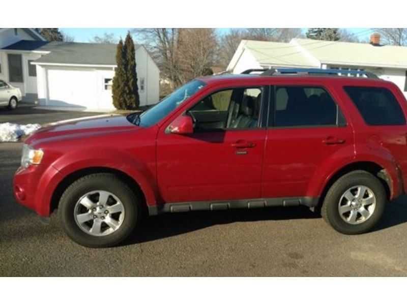 2010 Ford Escape for sale by owner in Hamden