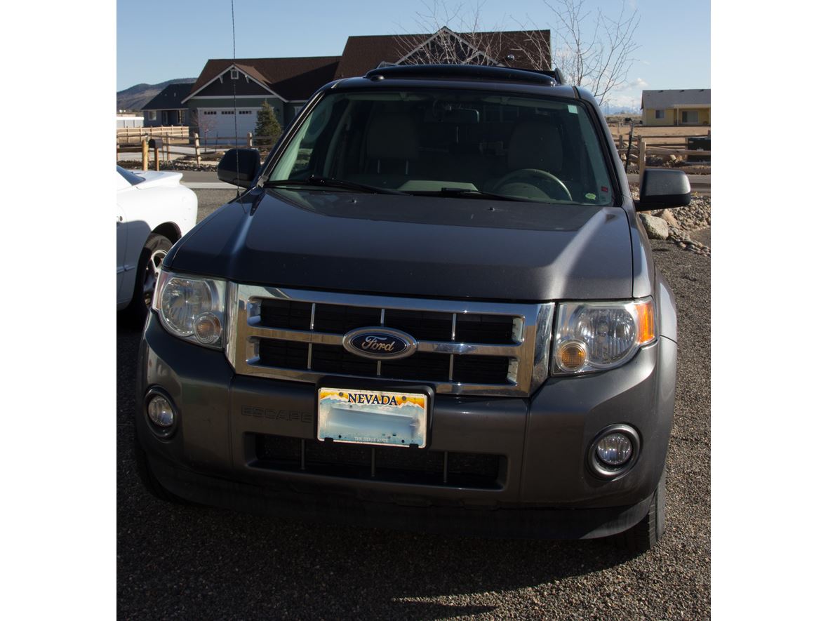 2010 Ford Escape for sale by owner in Carson City