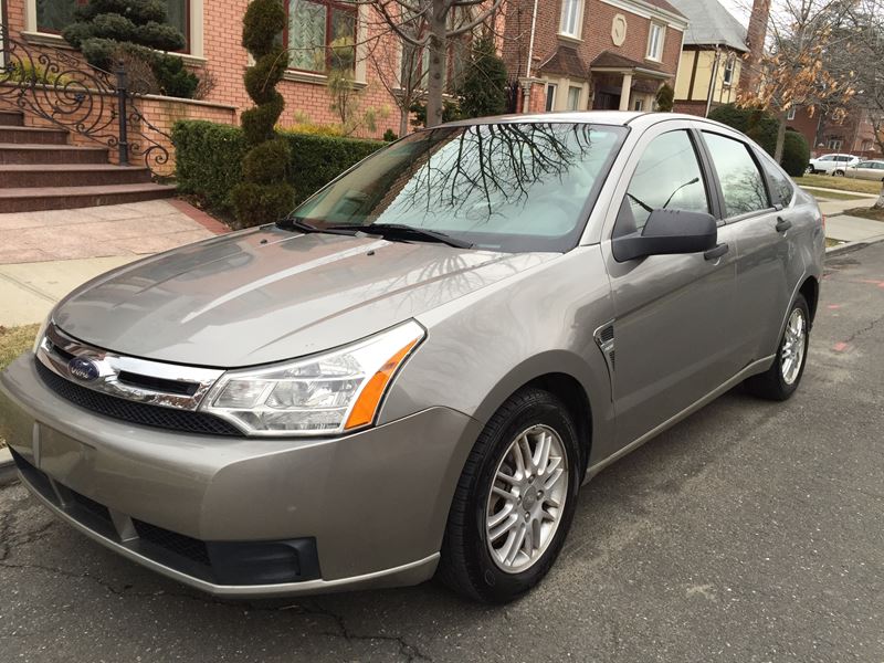 2008 Ford Focus SE for sale by owner in Forest Hills