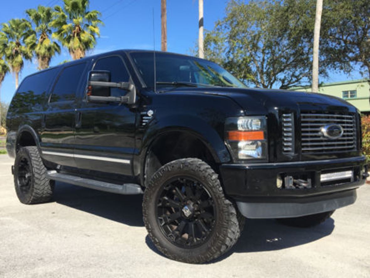 2003 Ford Excursion for sale by owner in Miami