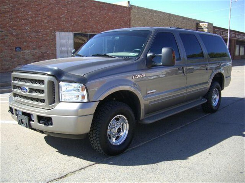 2005 Ford Excursion for sale by owner in SANTA FE