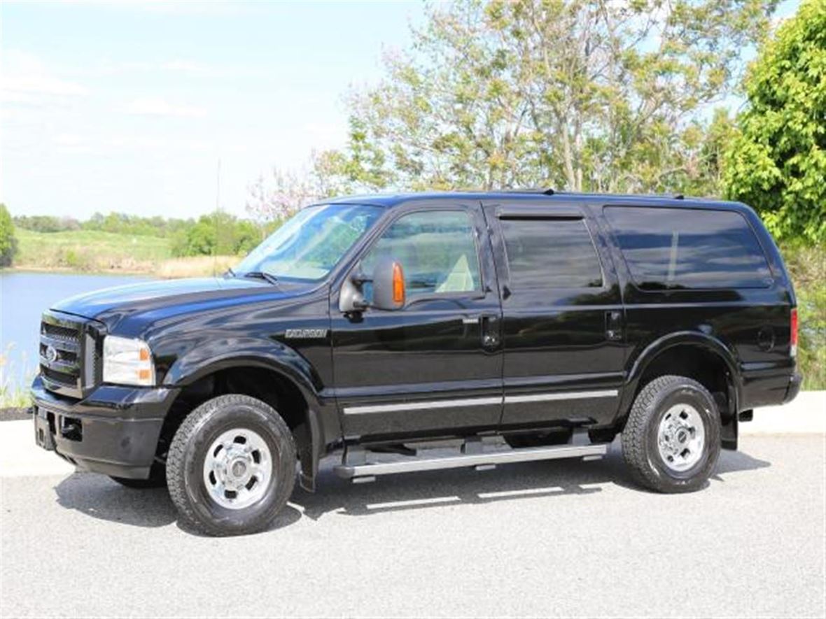 2005 Ford Excursion for sale by owner in Cedar Knolls