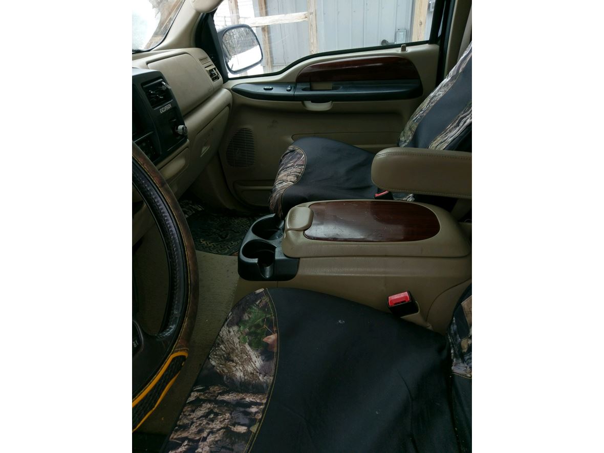 2005 Ford Excursion for sale by owner in Hebron