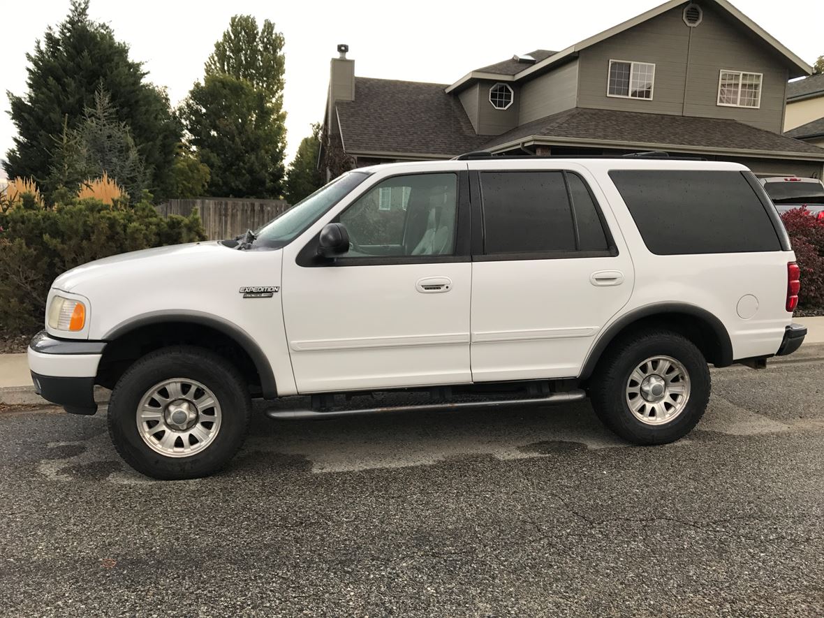 2000 Ford Expedition for sale by owner in Wenatchee