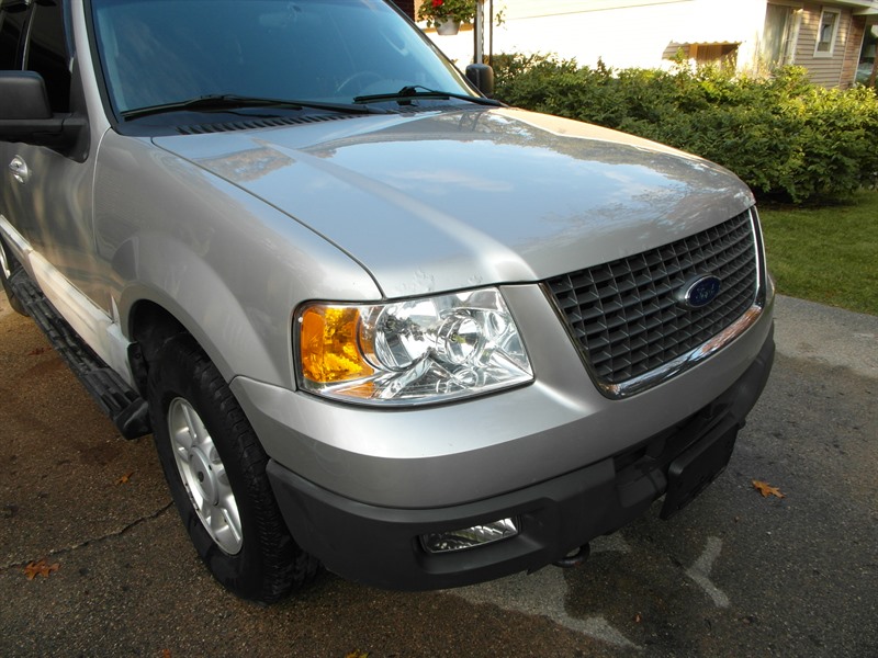 2004 Ford Expedition for sale by owner in MUSKEGON
