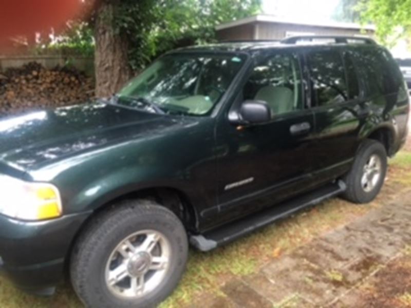 2004 Ford Explorer  for sale by owner in Canby