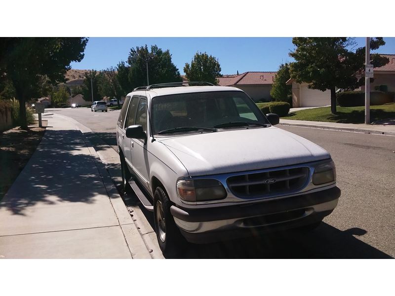 1996 Ford Explorer for sale by owner in Palmdale