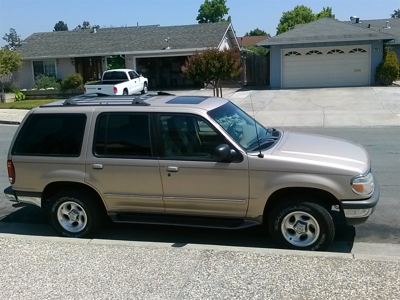 1998 Ford Explorer for sale by owner in SAN JOSE