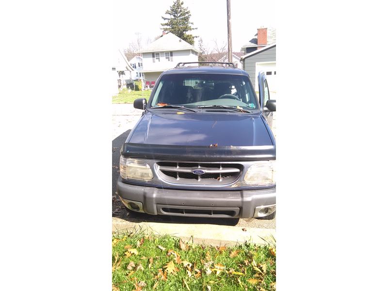 1999 Ford Explorer for sale by owner in FRANKLIN