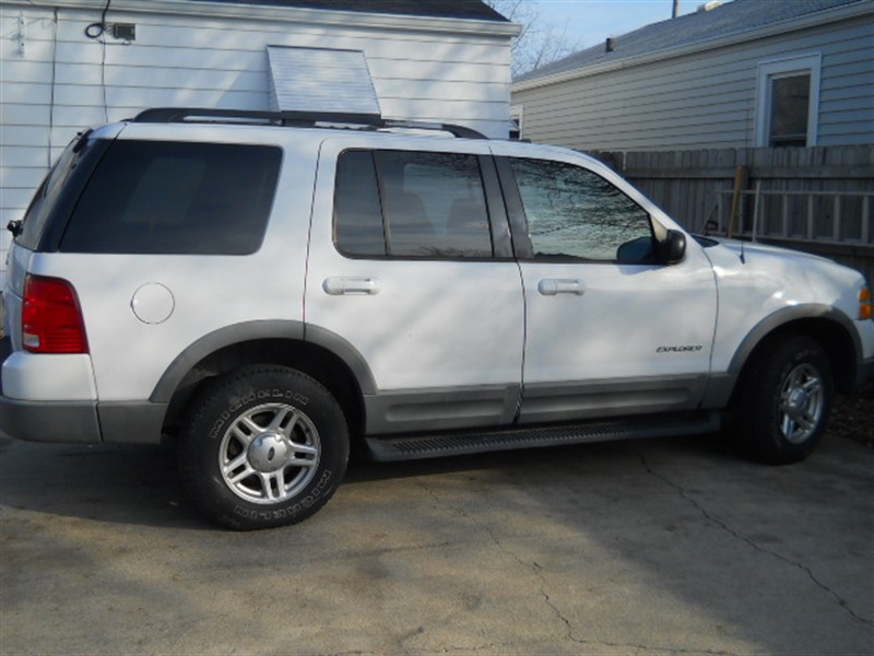 2002 Ford Explorer for sale by owner in INDIANAPOLIS