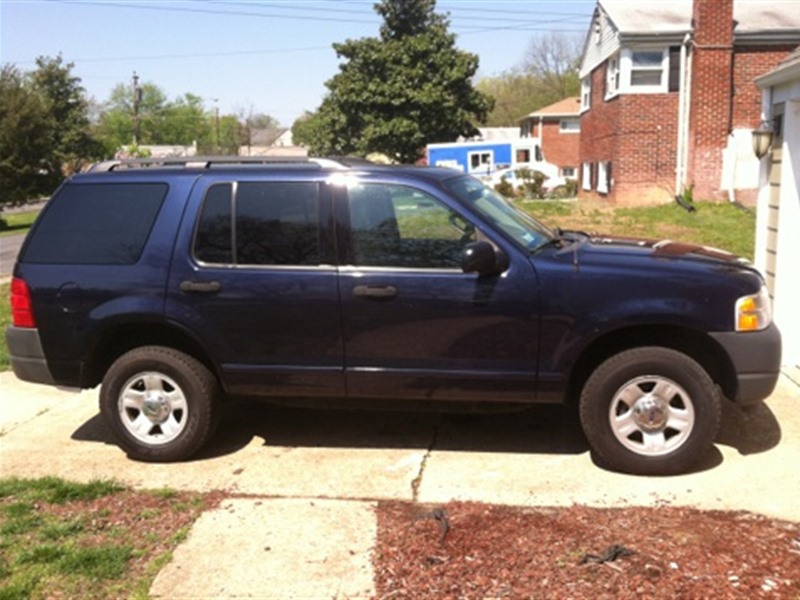 2003 Ford Explorer for sale by owner in SPRINGFIELD