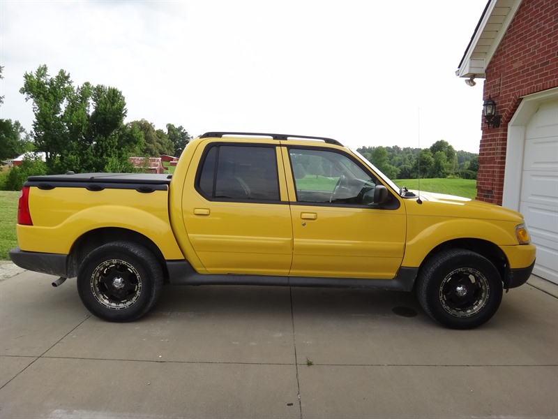 2004 Ford Explorer for sale by owner in OWENSBORO