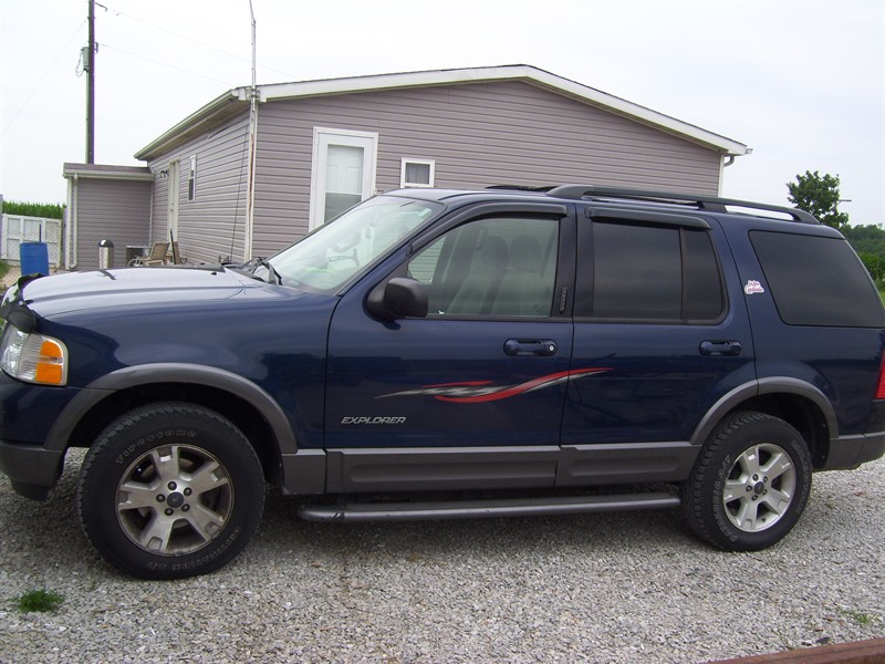 2004 Ford Explorer for sale by owner in LIVINGSTON