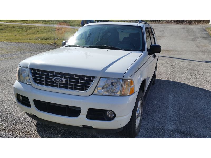 2004 Ford Explorer for sale by owner in Shelbyville
