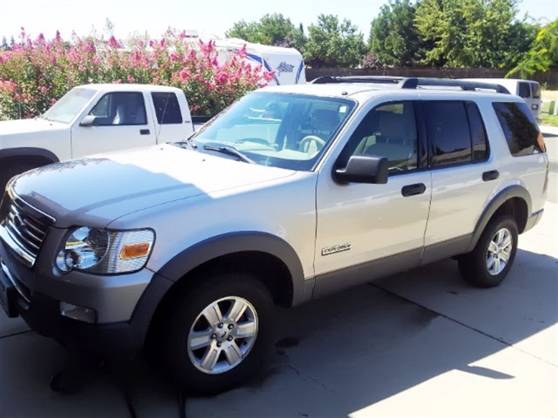 2006 Ford Explorer for sale by owner in MERCED
