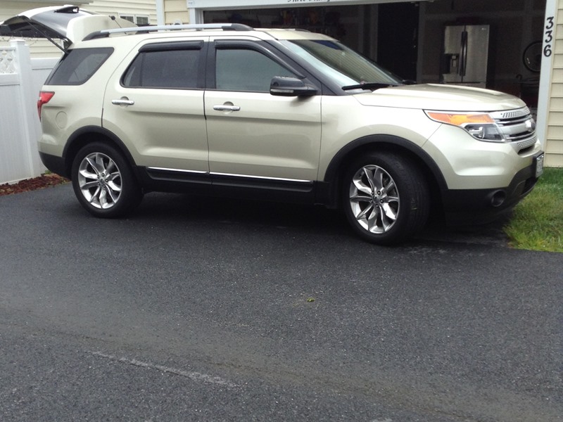 2011 Ford Explorer for sale by owner in NEW MARKET