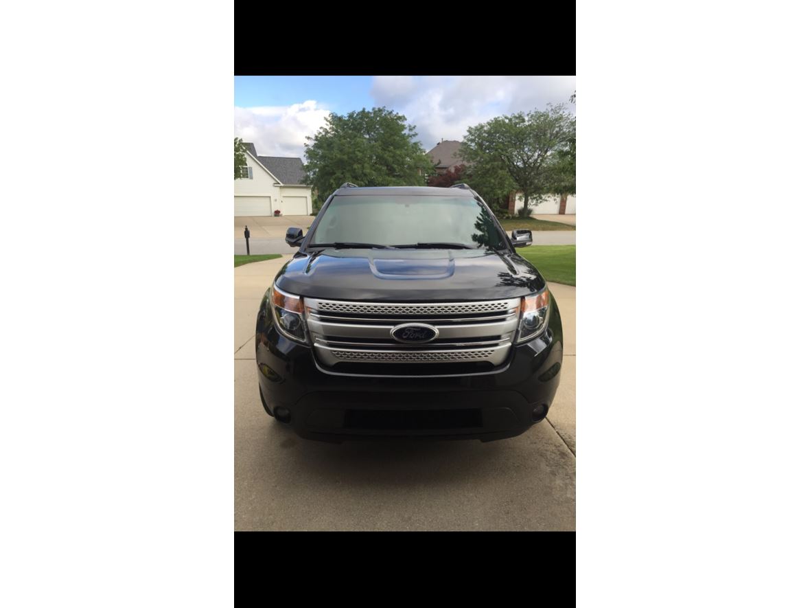 2013 Ford Explorer for sale by owner in Caledonia