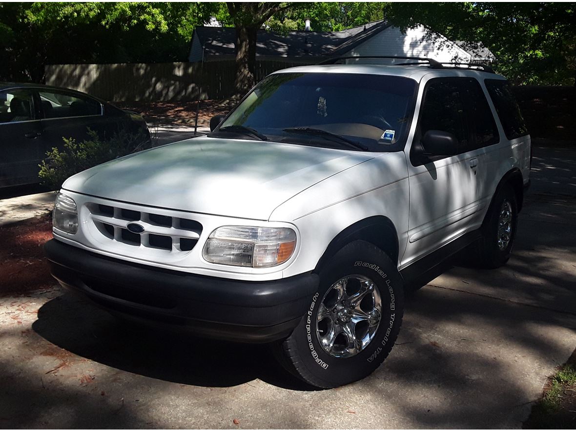 1996 Ford Explorer Sport for sale by owner in Raleigh