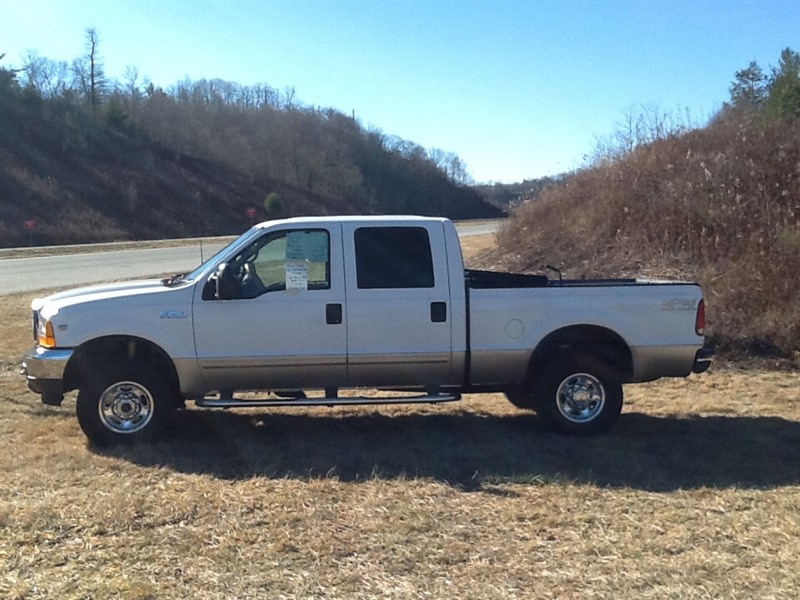 2001 Ford F-250 for sale by owner in BOONE