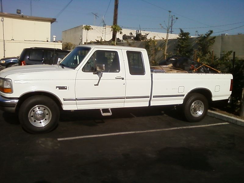 1997 Ford F-250 Super Duty for sale by owner in Santa Fe Springs