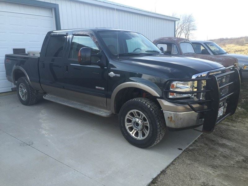 2005 Ford F-250 Super Duty for sale by owner in Elroy