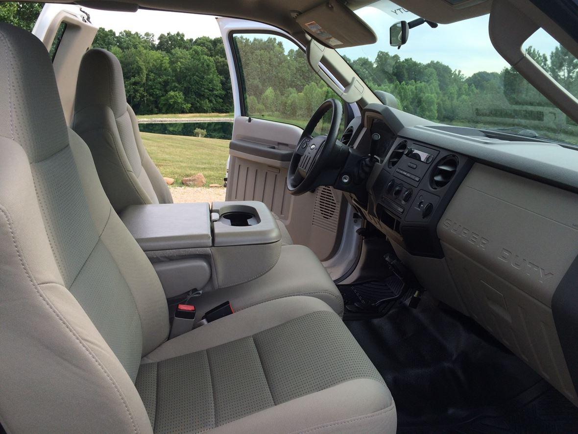 2008 Ford F-250 Super Duty for sale by owner in Moores Hill