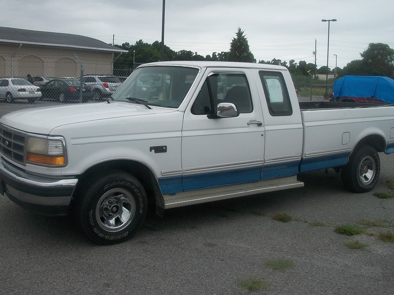 1992 Ford F150 Ext cab for sale by owner in GREENVILLE