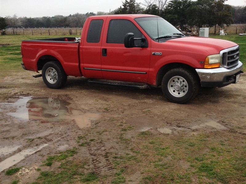 2000 Ford F250 for sale by owner in TEAGUE