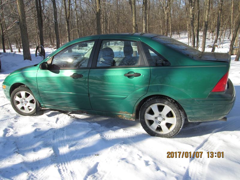 2002 Ford Focus for sale by owner in Spring Valley
