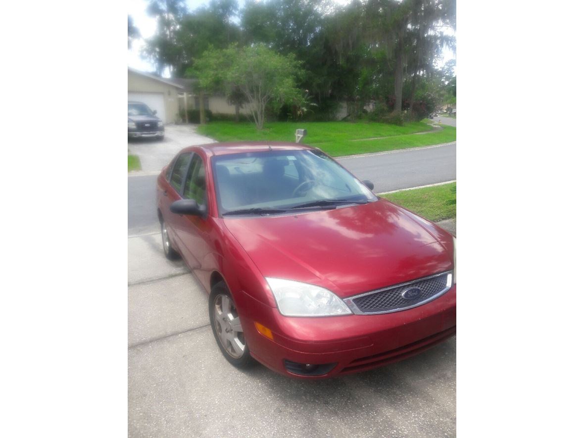 2005 Ford Focus for sale by owner in Valrico