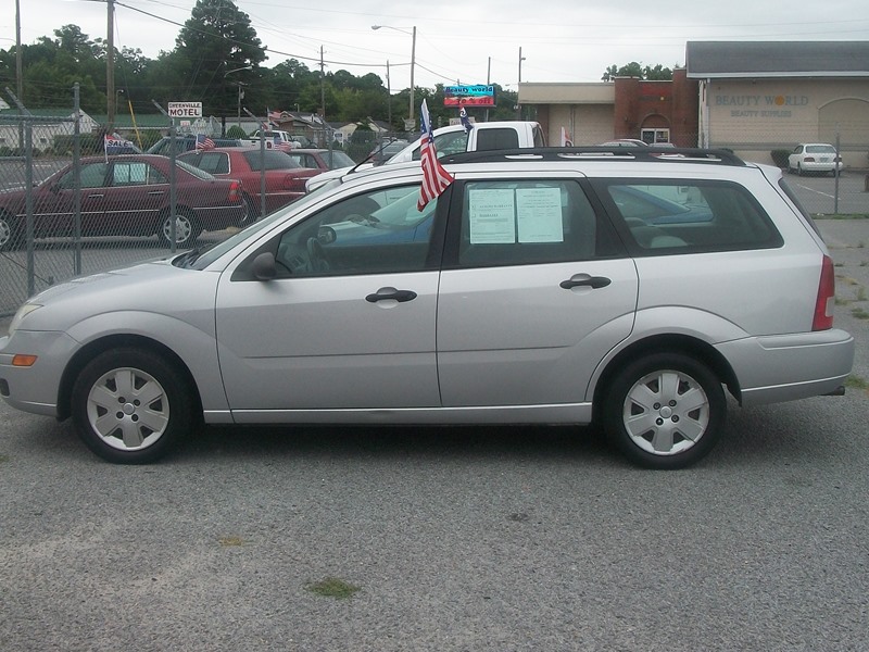 2006 Ford Focus for sale by owner in GREENVILLE