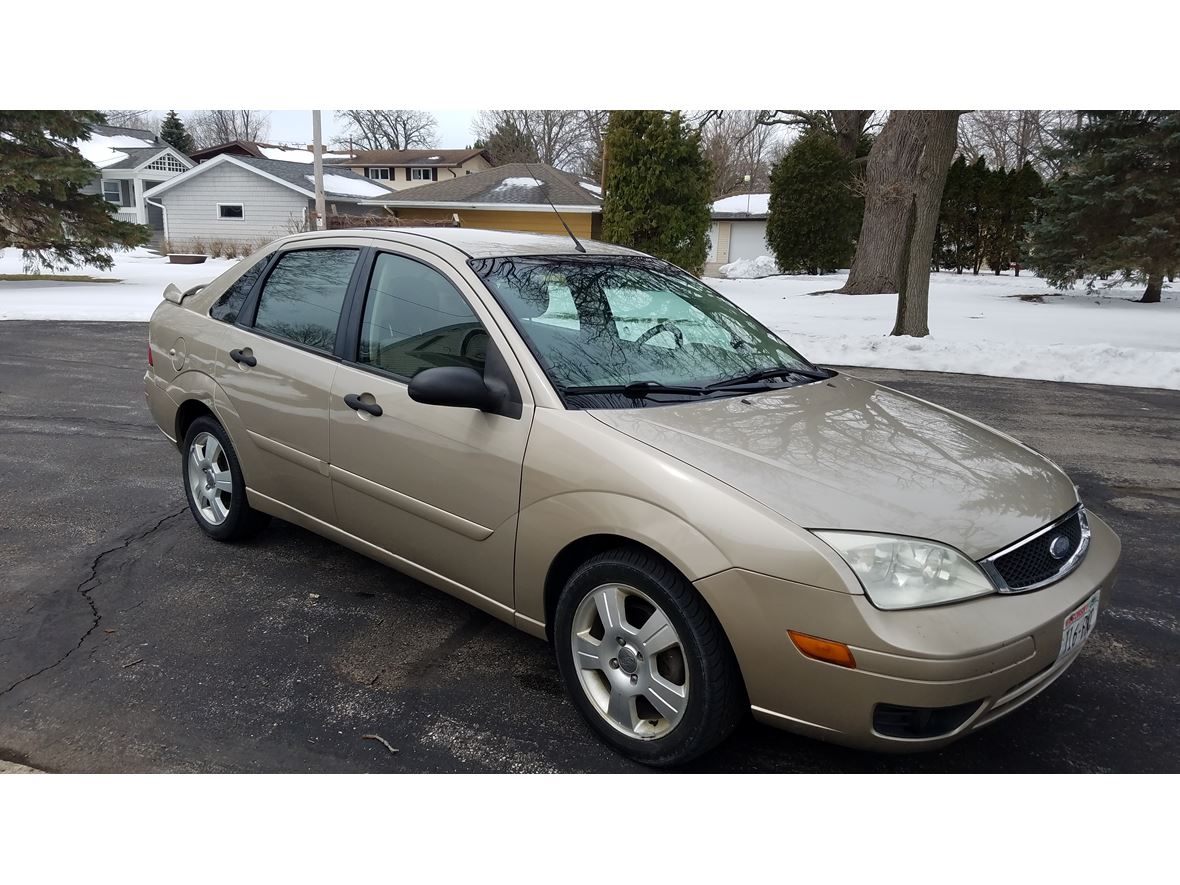 2007 Ford Focus for sale by owner in Fond du Lac