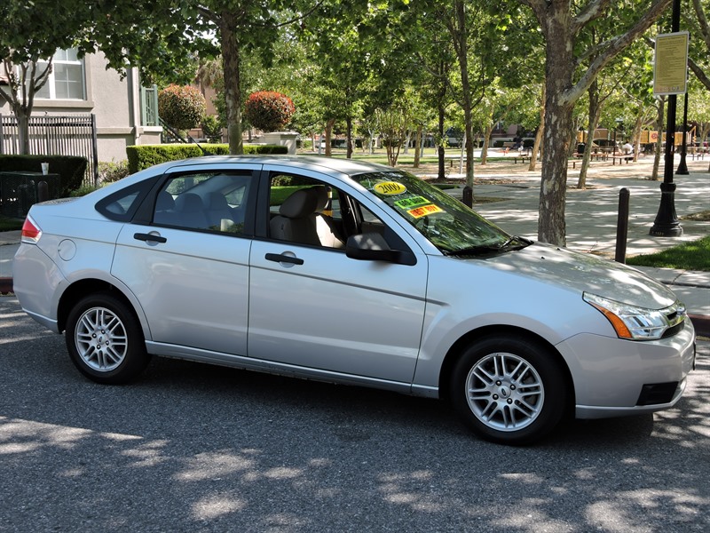 2009 Ford Focus for sale by owner in SAN JOSE