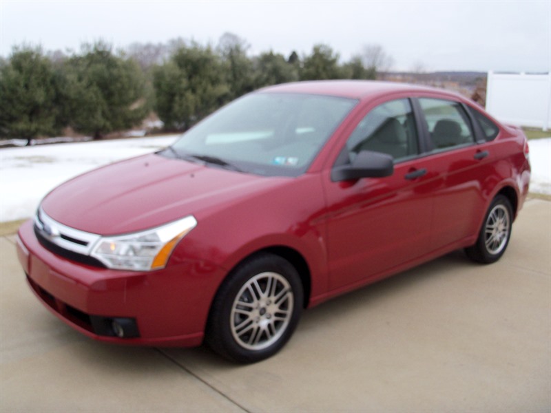 2010 Ford Focus for sale by owner in SARVER