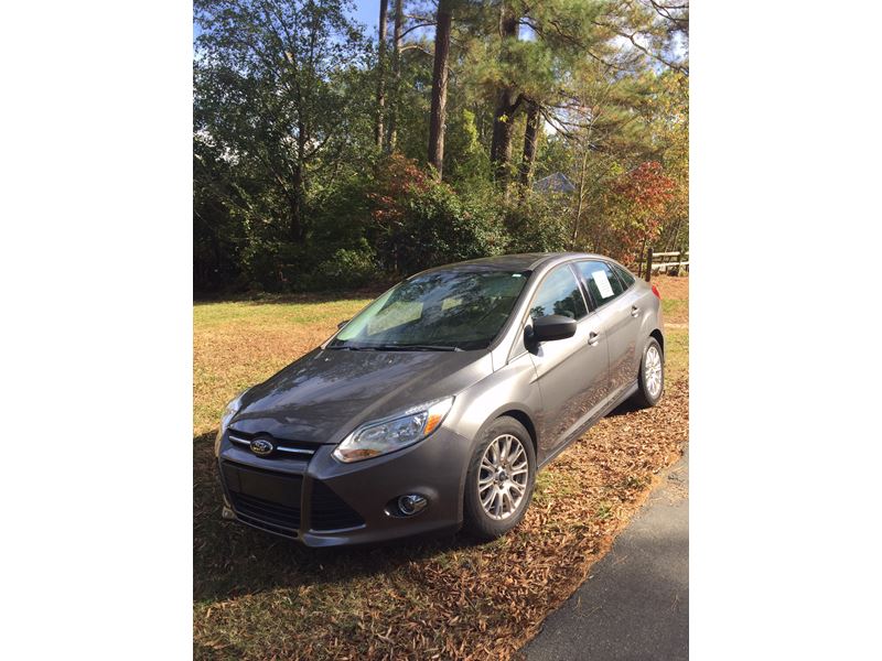 2012 Ford Focus for sale by owner in Raleigh