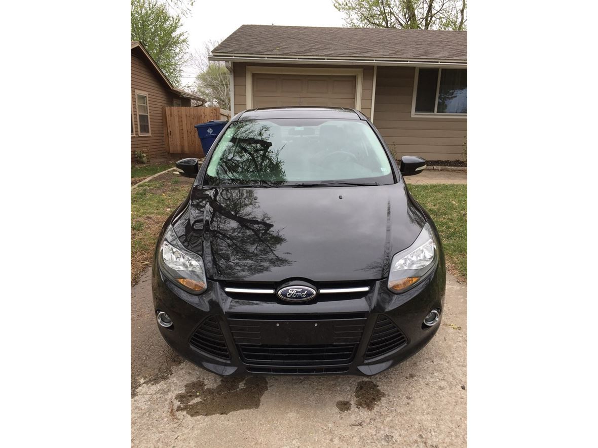 2013 Ford Focus for sale by owner in Wichita